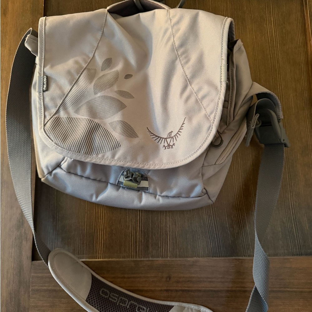Osprey Grey Messenger Bag